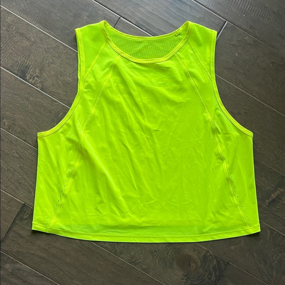 Lululemon Sculpt Cropped in Highlighter Yellow